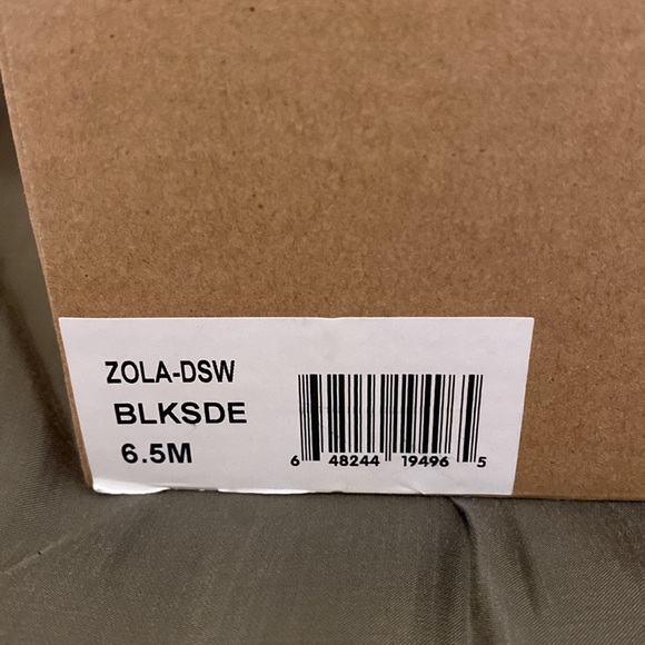 *NIB* me Too Zola Slip-on Black Ankle Bootie - Picture 7 of 8